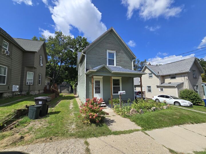 Property Photo: 502 S Elm Avenue MI 49203