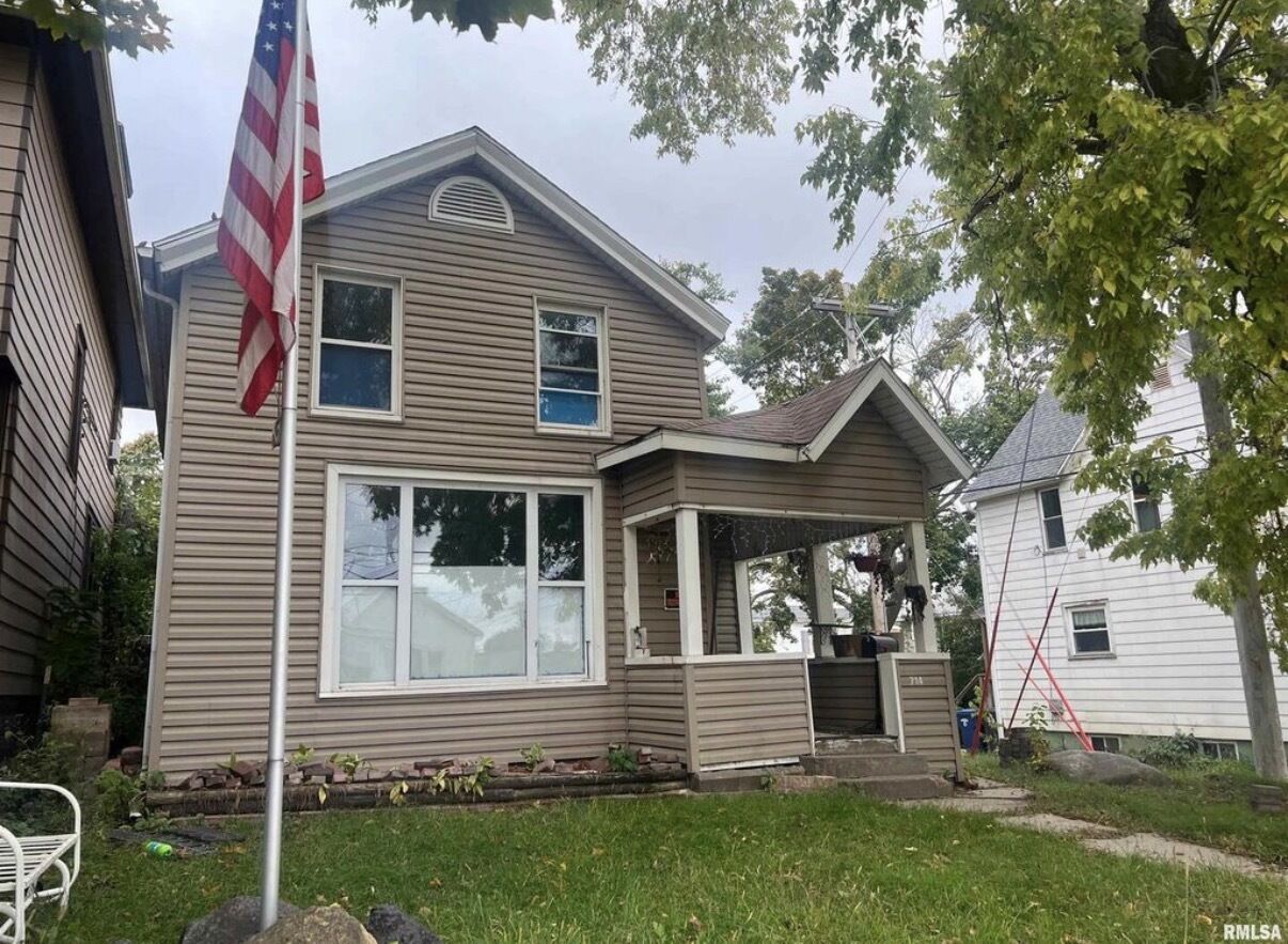 Property Photo:  714 S 5th Street  IA 52732 