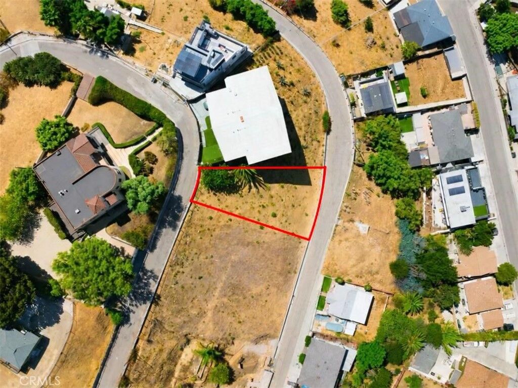 Property Photo:  1221 Dodds Circle  CA 90063 