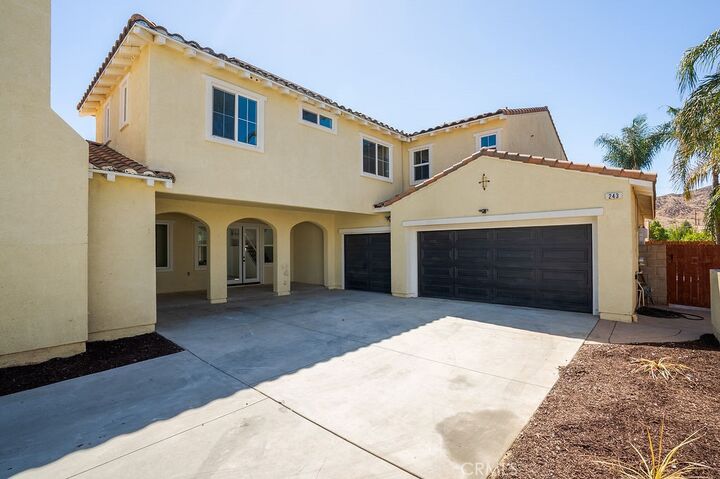 Property Photo:  243 Monument Parkway  CA 92570 