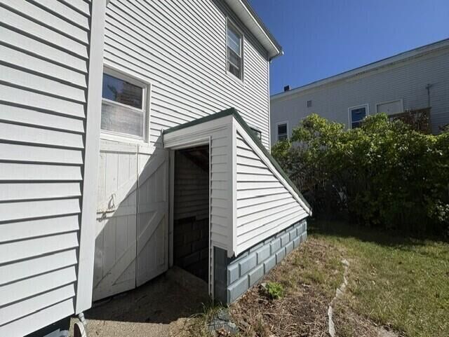 Property Photo:  1 New Hampshire Street  ME 04073 