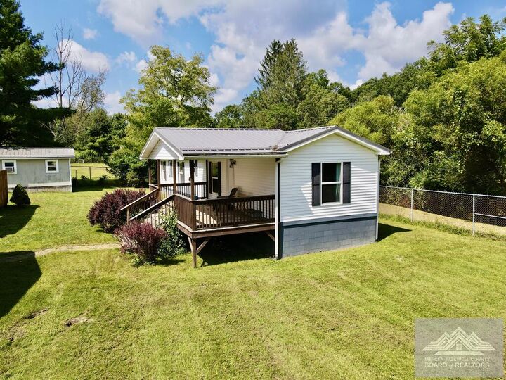 Property Photo: 260/266 Periwinkle Road WV 24740