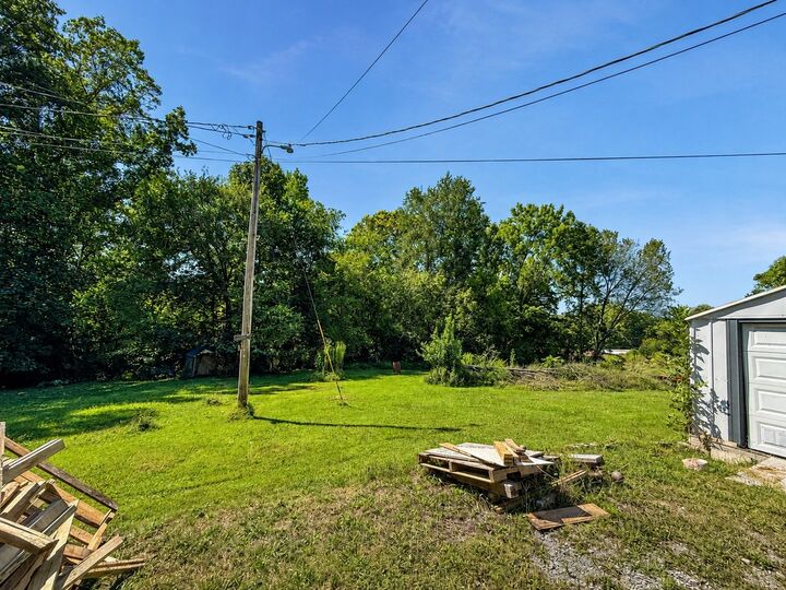 Property Photo:  144 Rooster St  TN 37079 