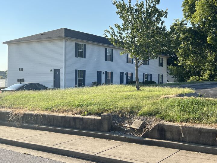 Property Photo: 511 Main St TN 37040
