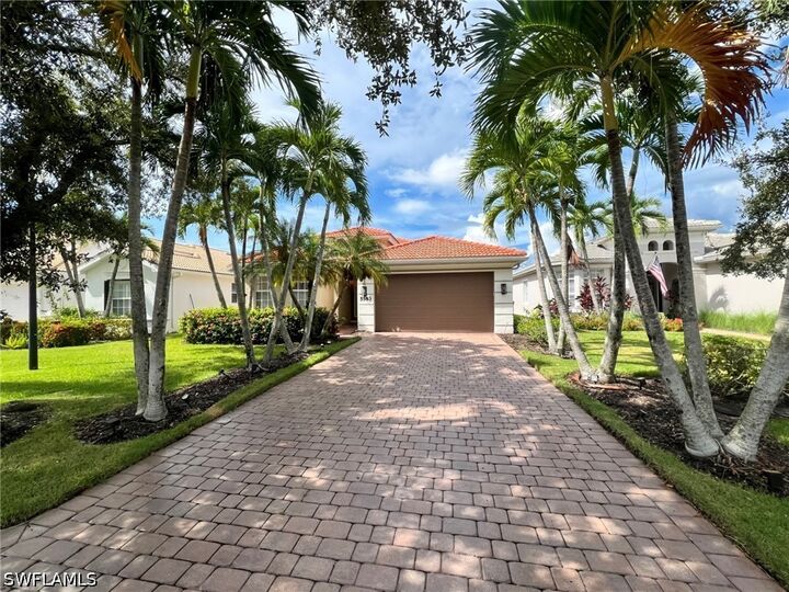Property Photo:  5583 Lago Villaggio Way  FL 34104 