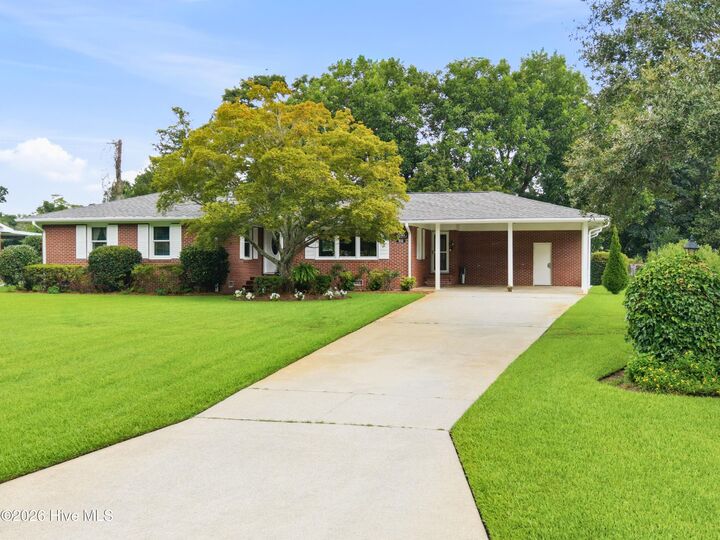 Property Photo: 333 Johnston Drive NC 28412