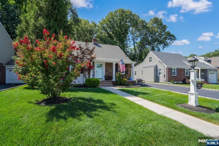 Property Photo:  442 Central Park Drive  NJ 07646 