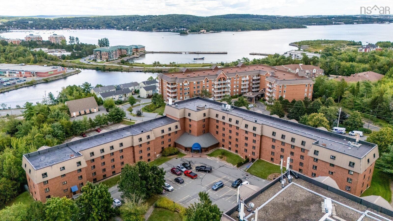 Property Photo:  205 61 Nelsons Landing Boulevard  NS B4A 3X3 