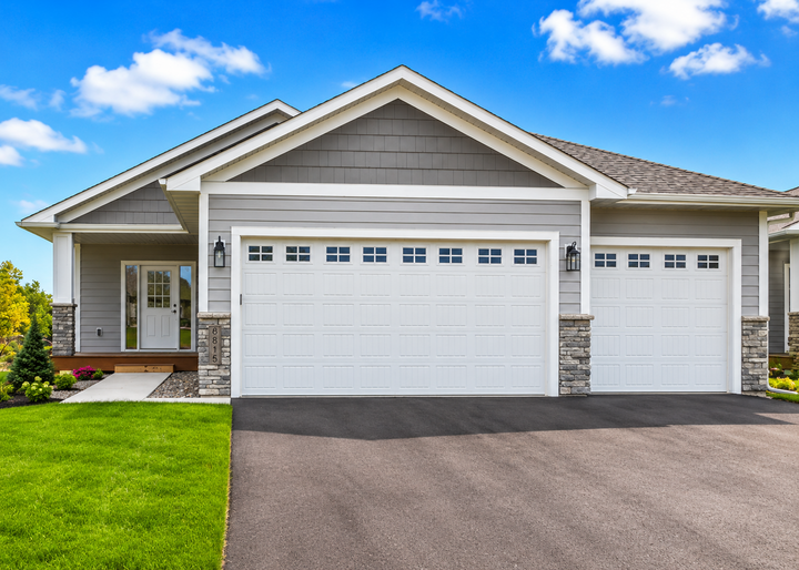 Property Photo:  9815 Pinehurst Drive  MN 55020 