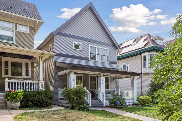 Property Photo:  638 Lincoln Avenue  MN 55105 