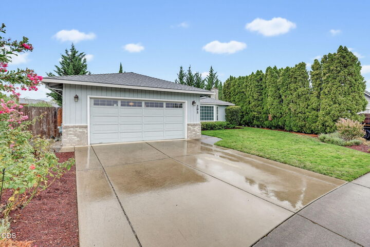 Property Photo:  295 Wren Court  OR 97501 