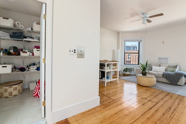 Property Photo:  9 Buswell Street 4R  MA 02215 