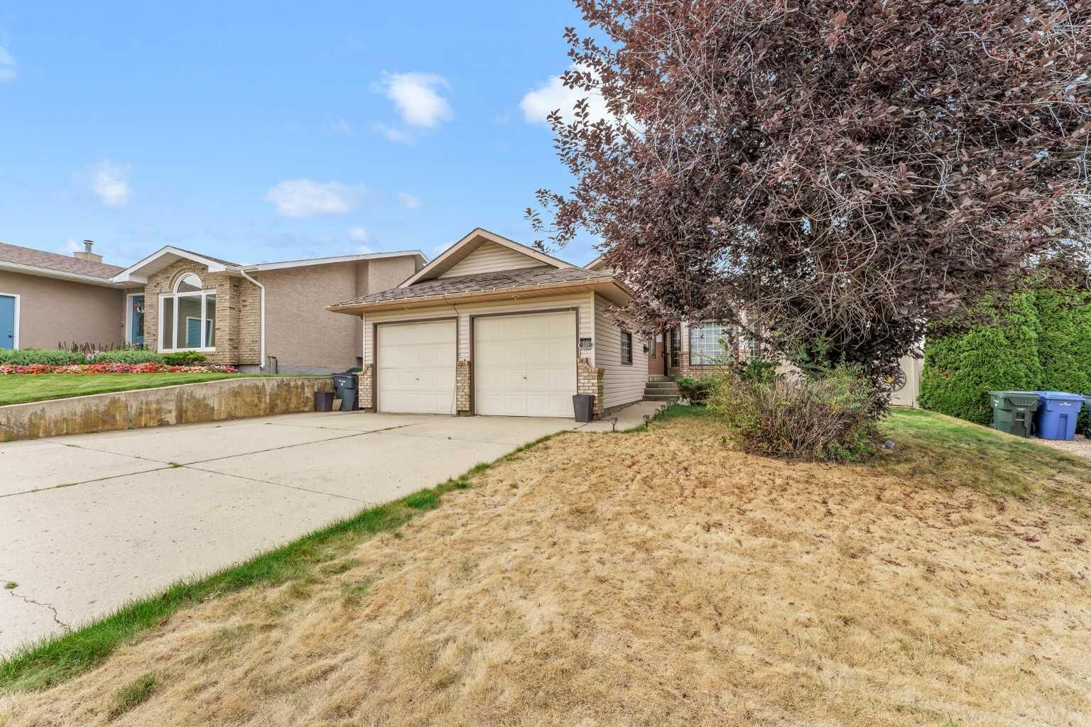 Property Photo:  10 Redwood Place SE  AB T1B 4A1 