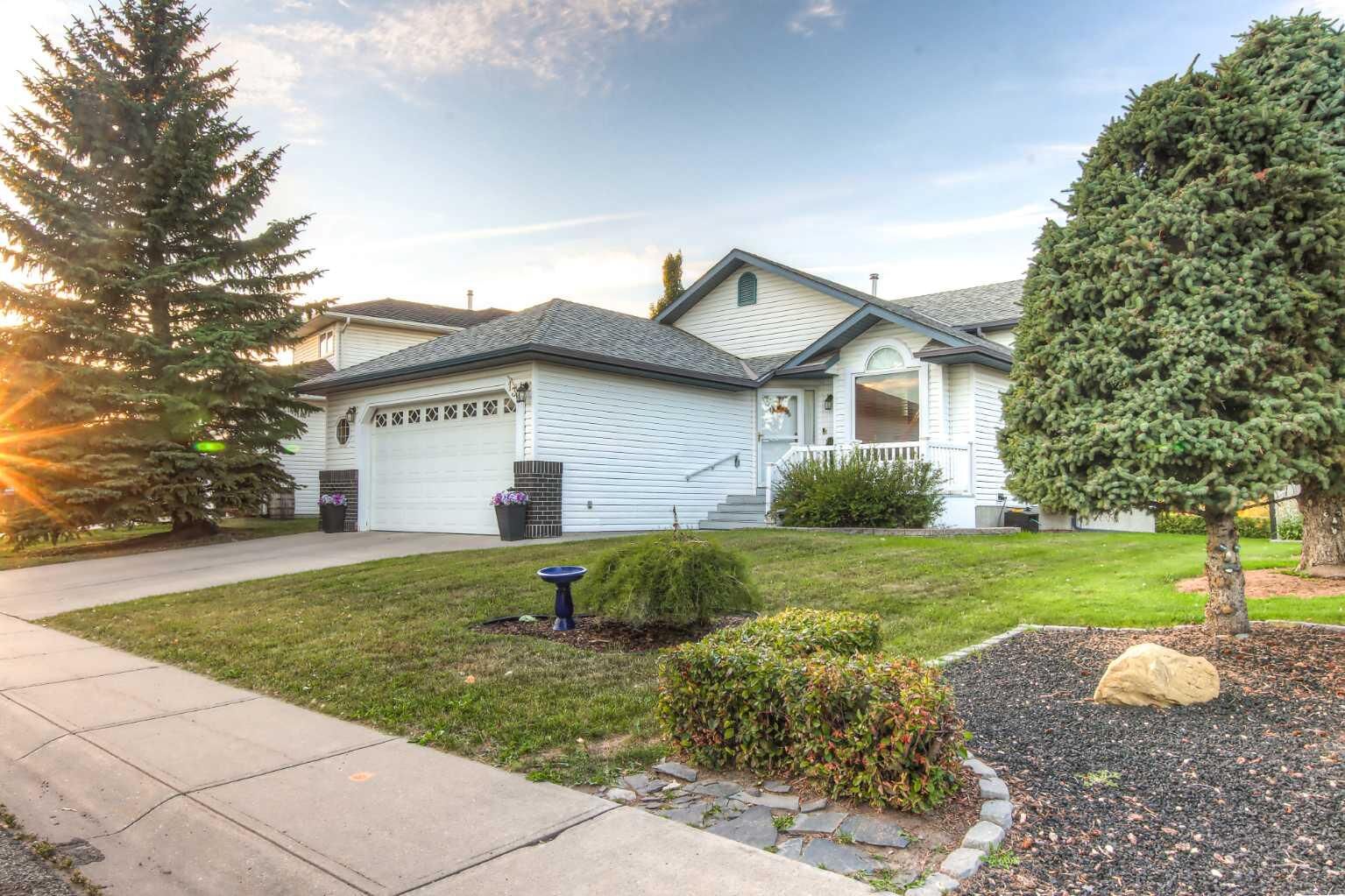Property Photo:  135 Woodside Road NW  AB T4B 2E3 
