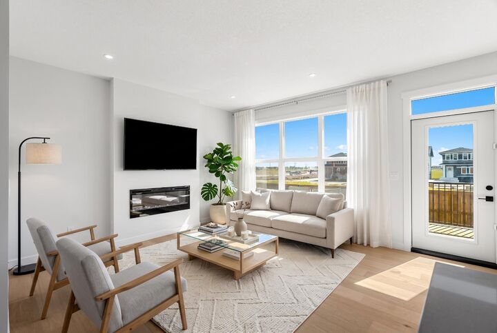 Property Photo:  27 Chelsea Port Link  AB T1X 3H4 