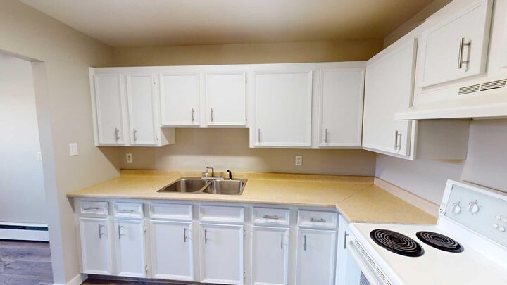 Property Photo:  10201 108 Avenue 302  AB T8V 1P4 