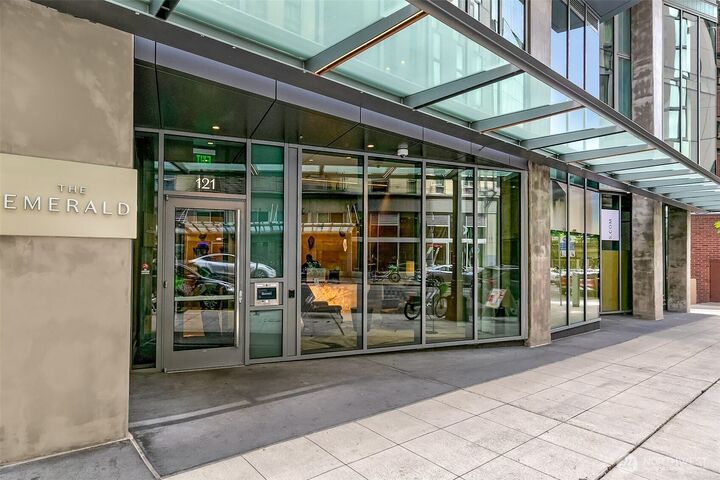 Property Photo: 121 Stewart Street 407 WA 98101