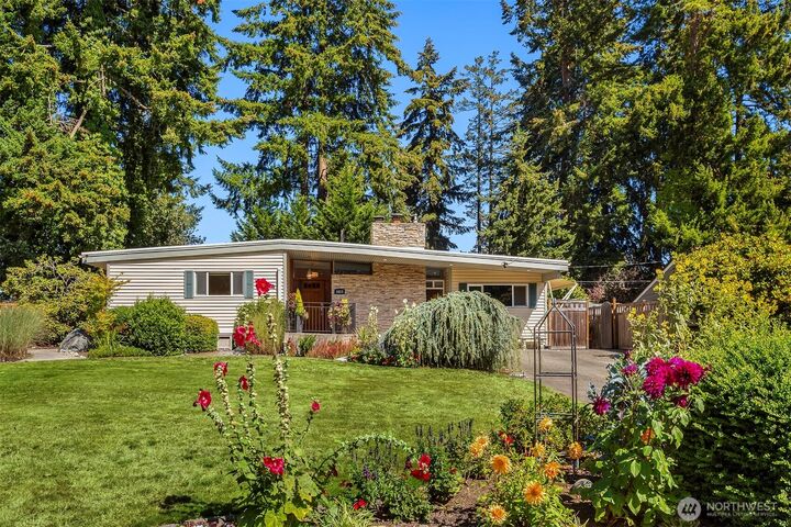 Property Photo:  1015  Fir Park Lane  WA 98466 