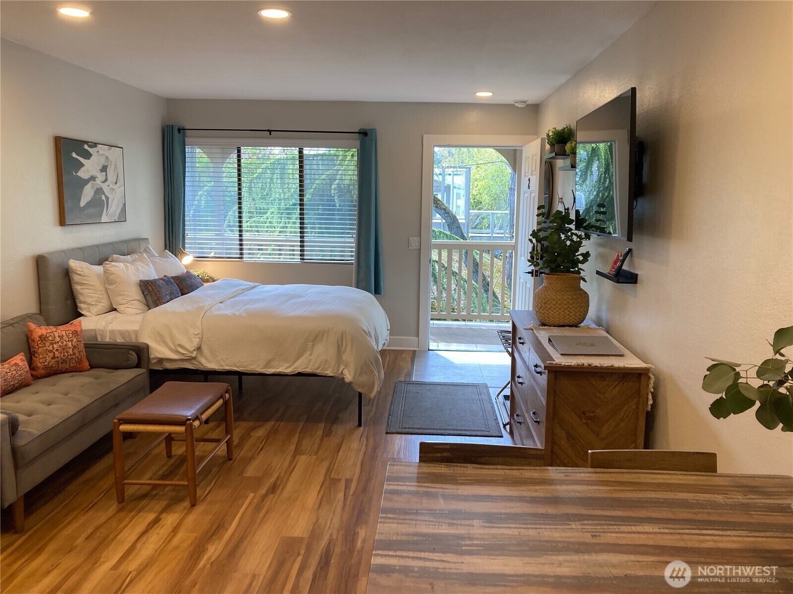 Property Photo:  250  Tucker Avenue 2  WA 98250 