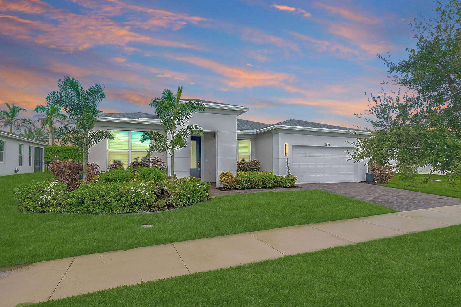 Property Photo: 11821 SW Lyra Drive FL 34987