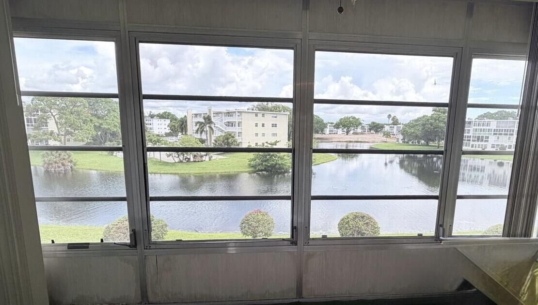 Property Photo: 3031 Ashby D FL 33442