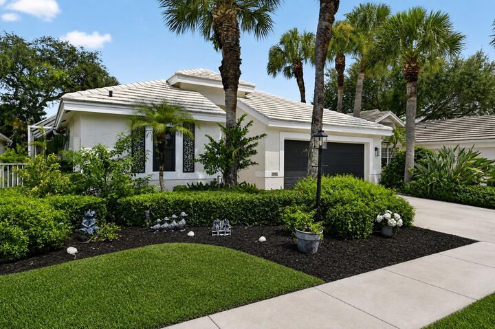 Property Photo:  2865 N Clearbrook Circle N  FL 33445 