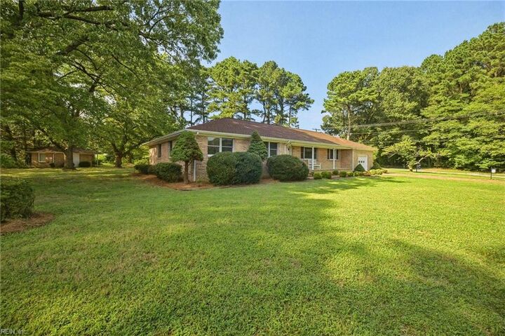 Property Photo: 364 Oak Point Rd VA 23076