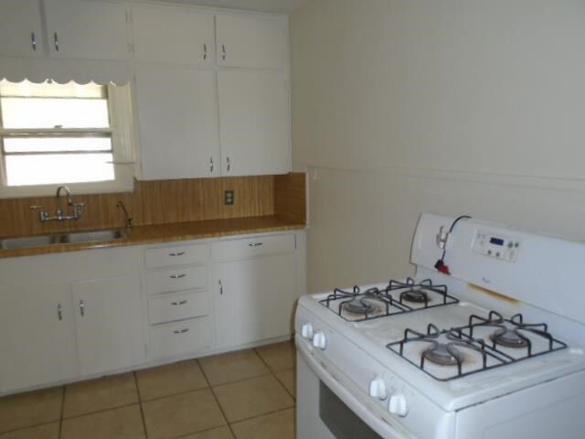 Property Photo: 2210 Juanita Avenue TX 76901