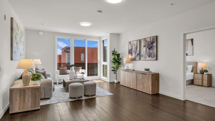 Property Photo: 555 Innes Avenue 313 CA 94124