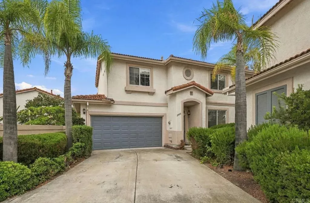Property Photo: 11595 Compass Dr Drive North 8 CA 92126