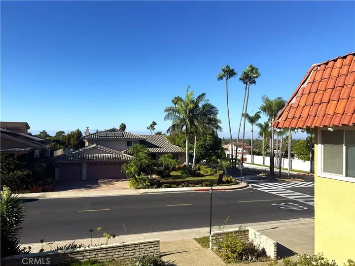 Property Photo:  6390 E Bixby Hill  CA 90815 