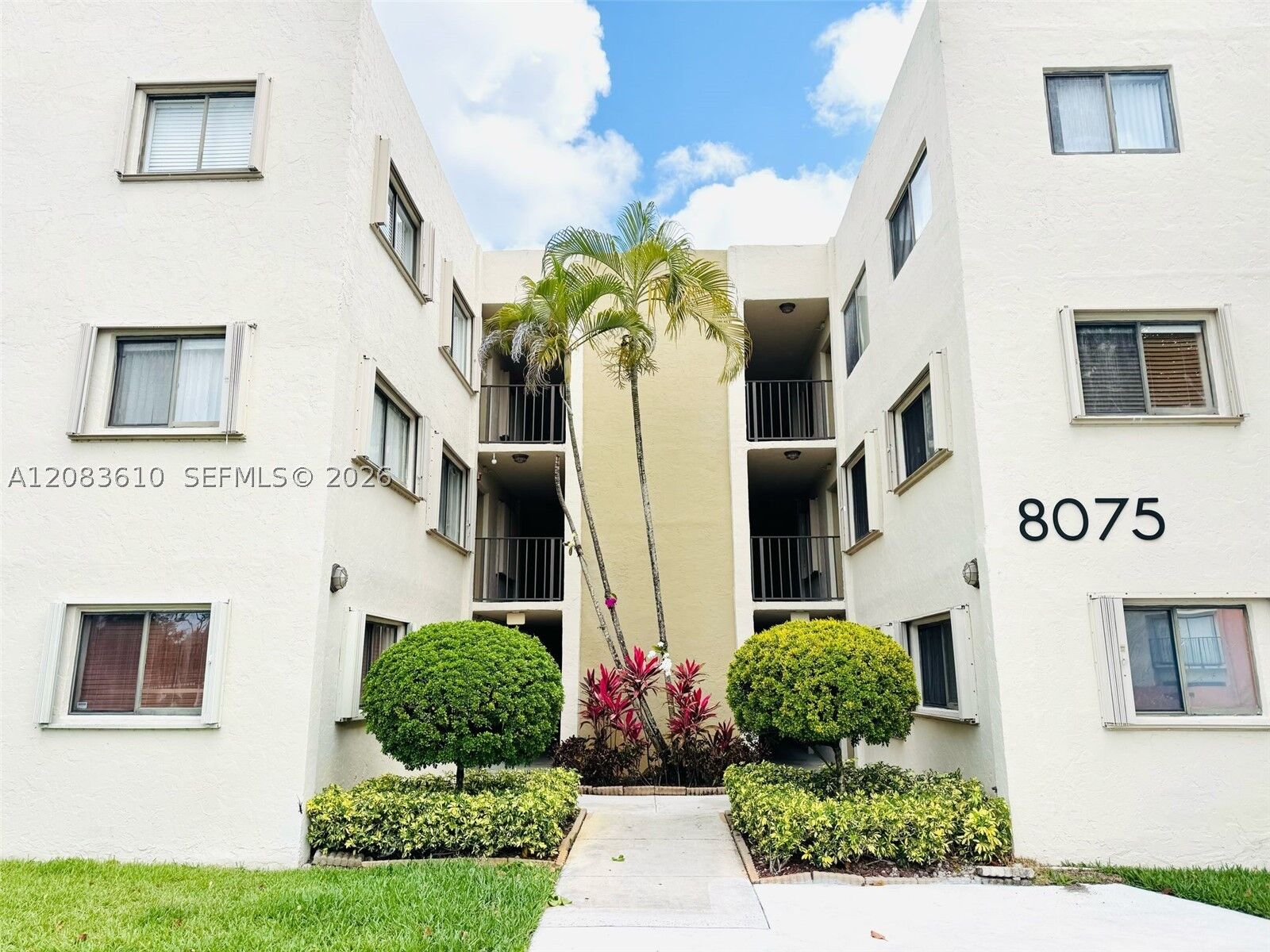 Property Photo:  8075 SW 107th Ave 123  FL 33173 
