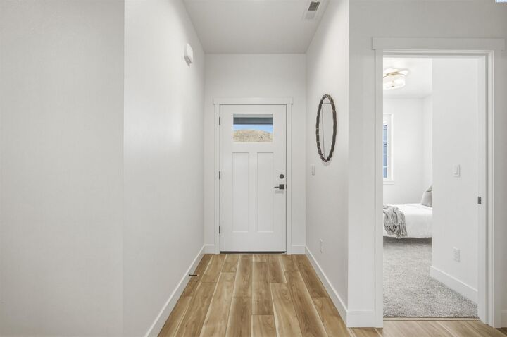 Property Photo:  4574 Brook Ct.  WA 99353 
