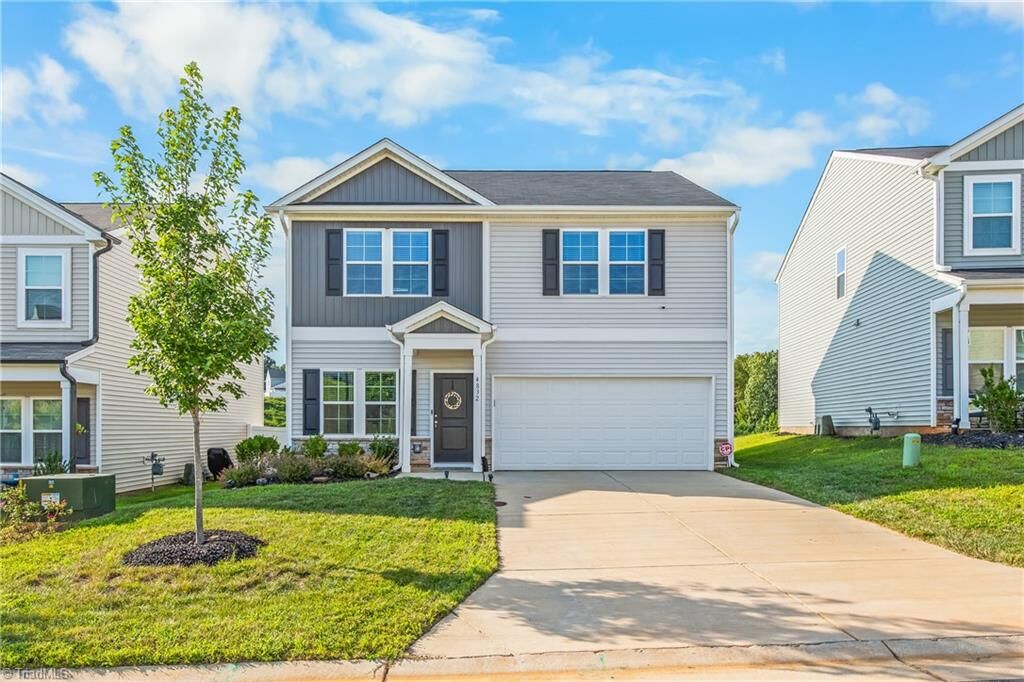 Property Photo: 4832 Merganser Way NC 27284