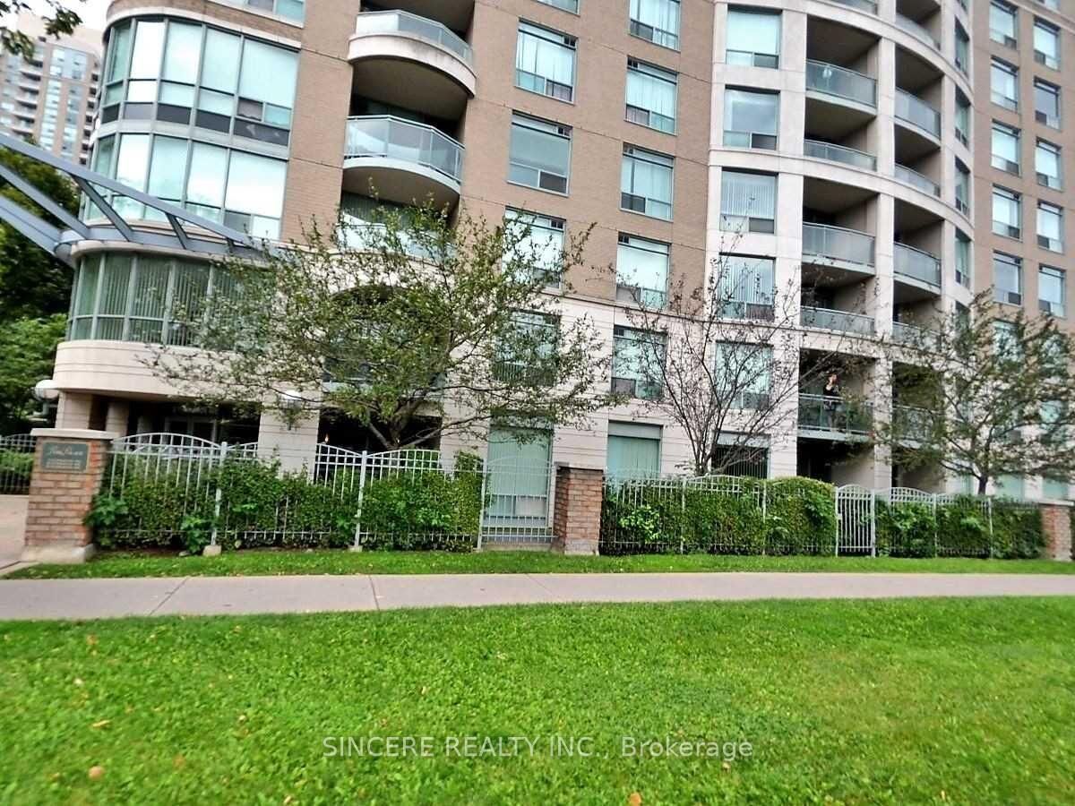 Property Photo:  18 Pemberton Avenue 1000  ON M2M 4K9 