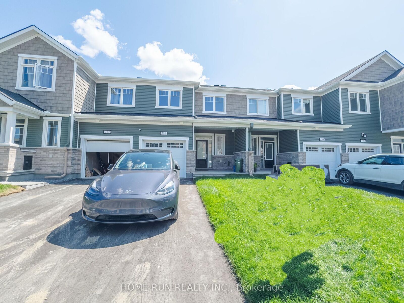 Property Photo:  710 Quilter Row  ON K0A 2Z0 
