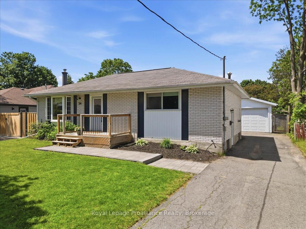 Property Photo: 24 Harvest Crescent ON K8P 4M3