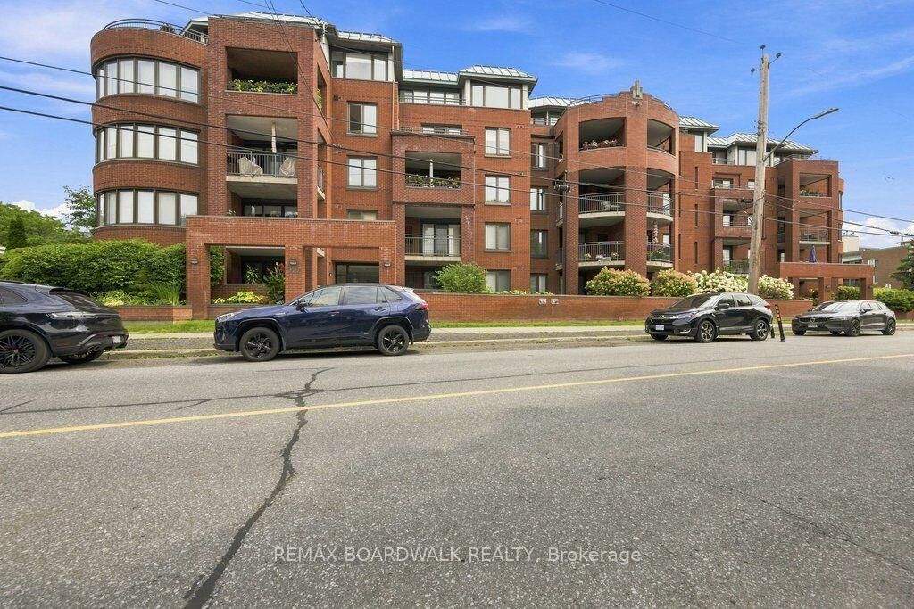 Property Photo:  959 North River Road 307  ON K1K 3V3 