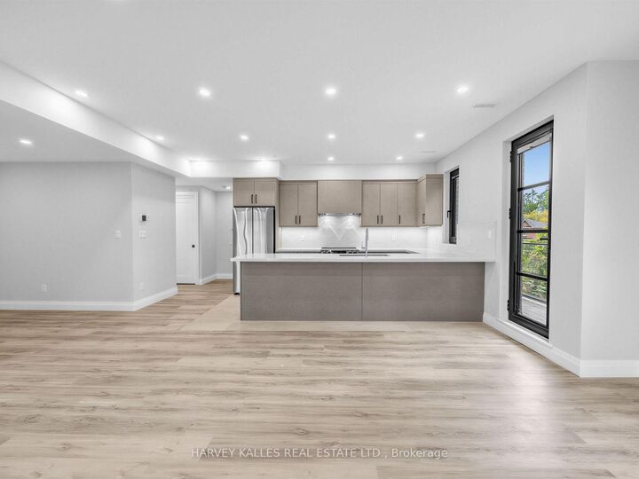 Property Photo:  102 Shaver Avenue N 4  ON M9B 4N7 