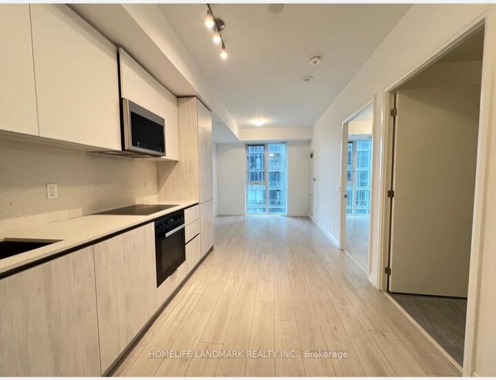 Property Photo:  400 King Street W 2319  ON M5V 0X8 