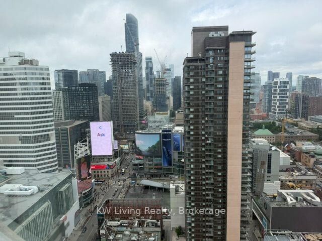 Property Photo:  210 Victoria Street 3511  ON M5B 2R3 