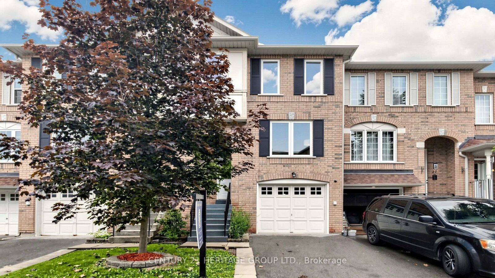Property Photo:  Unit 39, 2 Clay Brick Court  ON L6V 4M7 