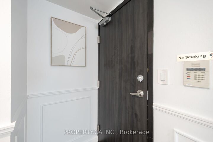 Property Photo:  210 Victoria Street 912  ON M5B 2R3 