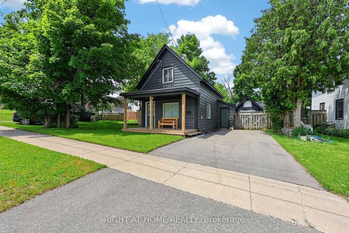Property Photo: 314 Bay Street ON L4R 1J9