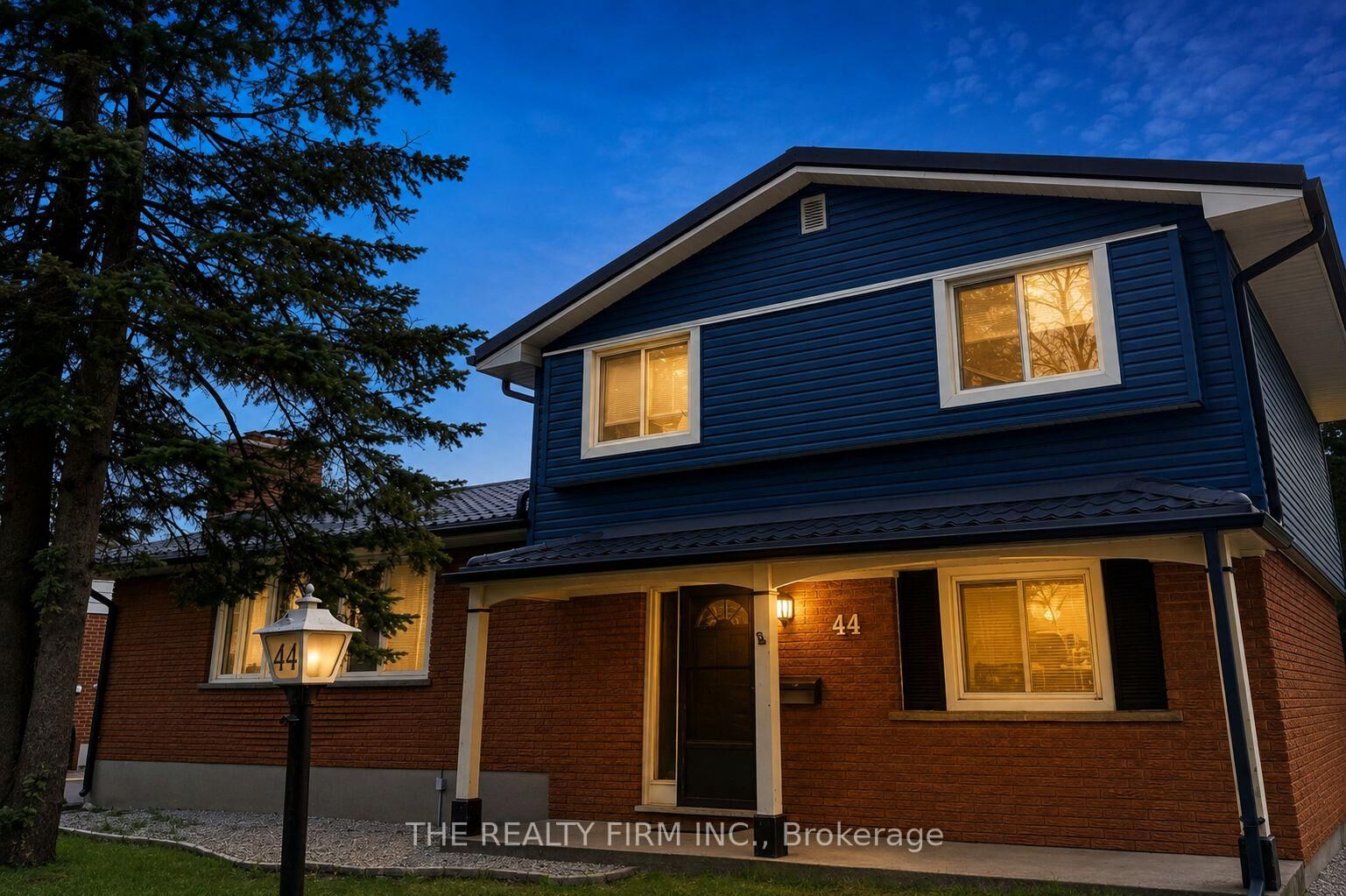Property Photo:  44 Ebury Place  ON N6C 4V4 