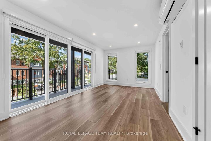Property Photo: 547 Melbourne Avenue 8 ON K2A 1W7