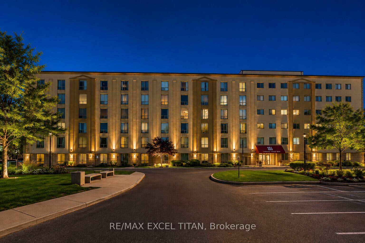 Property Photo:  1407 Dupont Street 316  ON M6H 4J7 