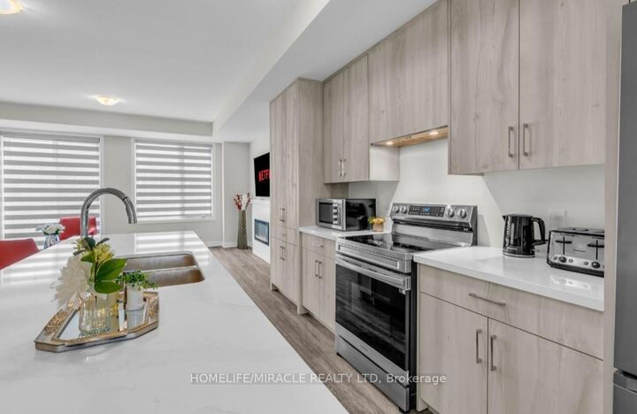 Property Photo:  1361 Kaniv Street  ON L6M 5R3 