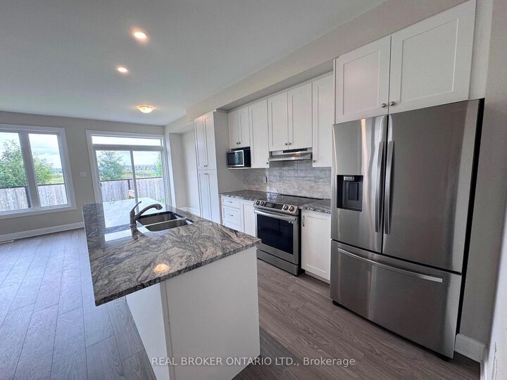 Property Photo:  222 Hooper Street  ON K7C 0W2 