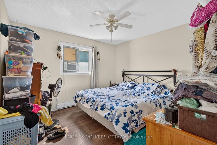 Property Photo:  522 St Louis Street  ON K4K 1B1 